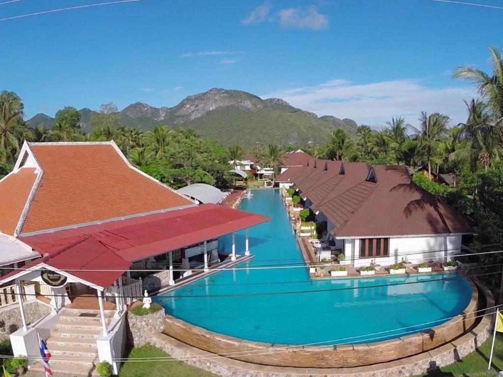 The Privacy Beach Resort & Spa Sam Roi Yot Esterno foto