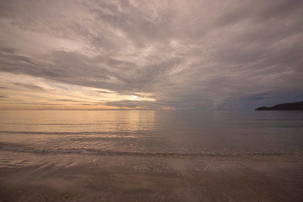 The Privacy Beach Resort & Spa Sam Roi Yot Esterno foto